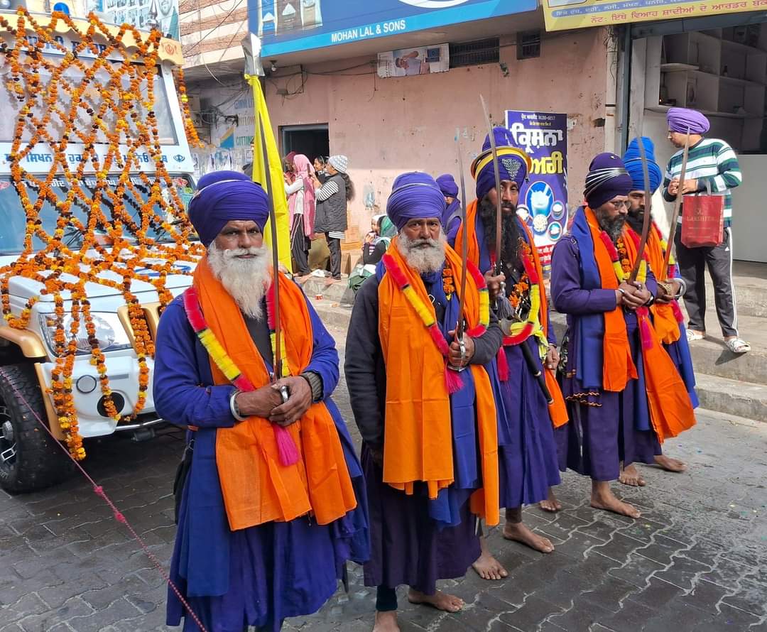 गुरु तेग बहादुर जी की शहादत को समर्पित शहर में नगर कीर्तन का आयोजन किया गया